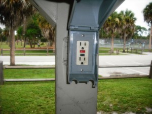 Do parks have electrical outlets West Palm Beach Parks