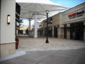 Palm Beach Outlets mall 001