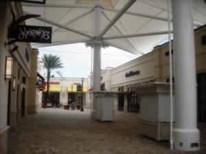 Palm Beach Outlets mall 002