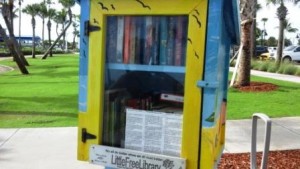 lake-worth-beach-little-free-library