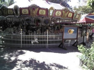 PB Zoo Carousel